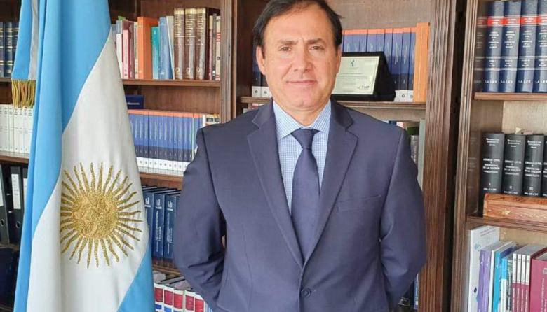 El juez que prohíbe pasar los audios de la corrupción de Karina Milei está acusado de abuso sexual