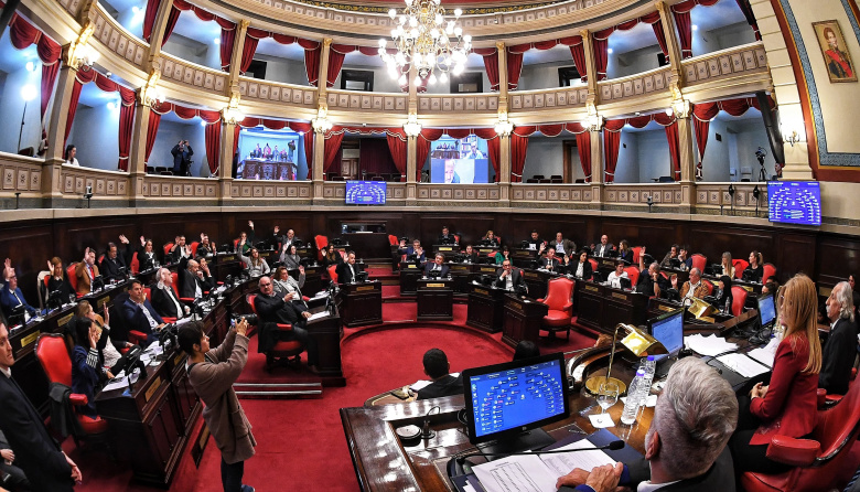 La condonación de deudas a municipios se posterga y debe esperar