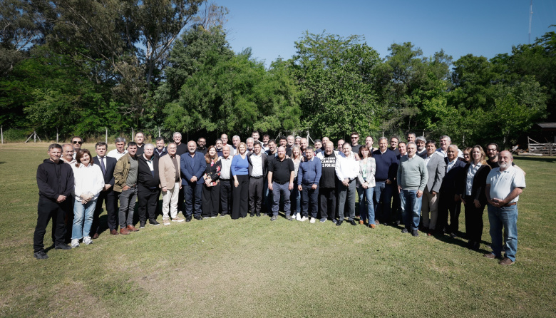 Intendentes del MDF desafían: “Hay otro camino” para el peronismo sin buscar culpables