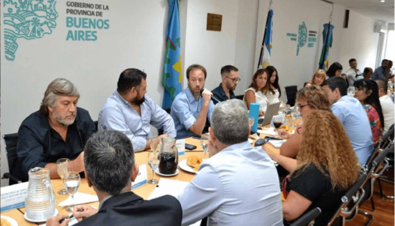 Los gremios vuelven a discutir con Provincia la reapertura salarial por la escalada de inflación