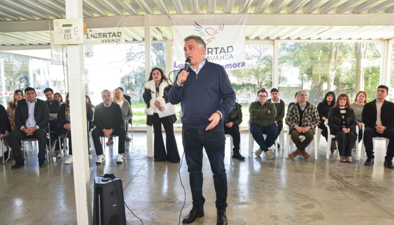 Pareja criticó a los legisladores aliados que facilitaron el endeudamiento de Kicillof