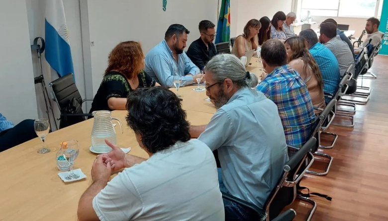 La AJB presiona para que el Gobierno bonaerense reactive la negociación salarial