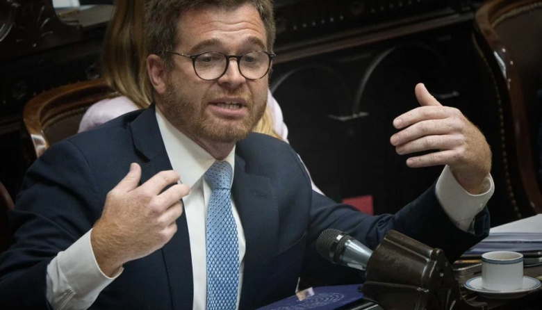 Nicolás Massot facilitó el quorum a La Libertad Avanza y no pidió por el desfinanciamiento a Buenos Aires