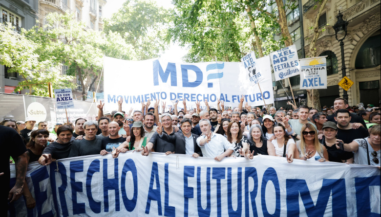 Kicillof en la marcha contra la reforma laboral: “Esta ley empeora la situación de la mayoría del pueblo”