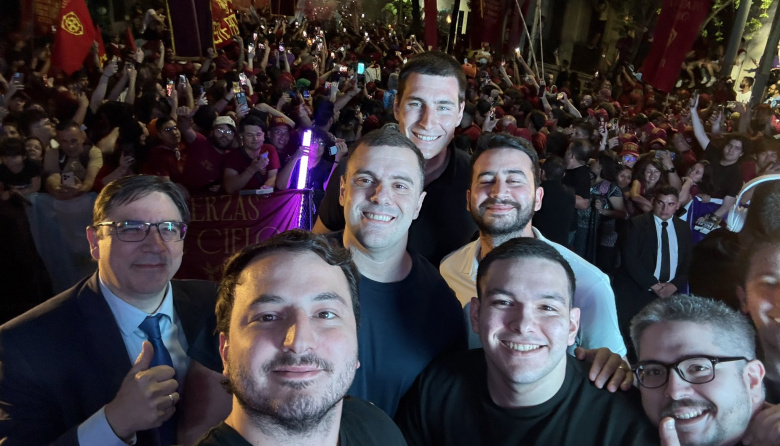 “Sos irremediablemente mogólico”, el mensaje de Romo por los incendios en la Patagonia