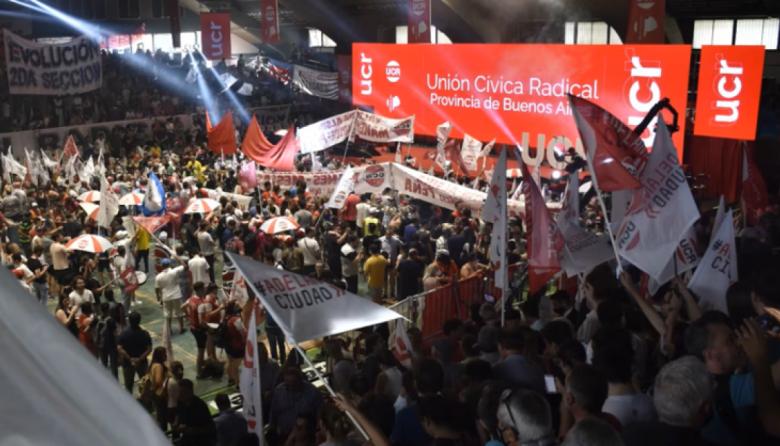 Radicales a la mesa: Con Abad al mando, la UCR bonaerense busca rearmarse en La Feliz