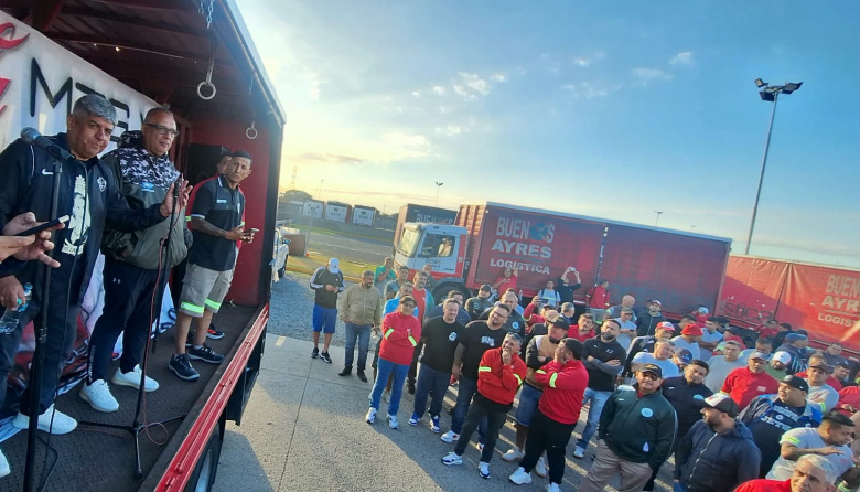 Conflicto en Coca-Cola: Pablo Moyano lanzó un paro por tiempo indeterminado en la planta Mega