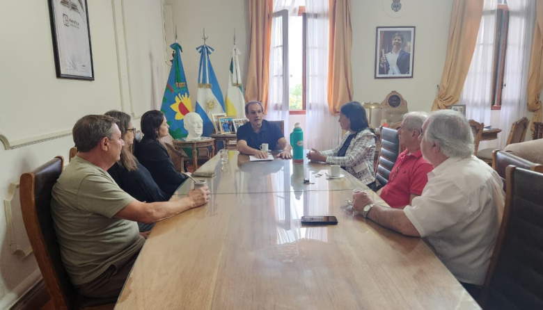 El agua, en agenda: Stadnik se reunió con entidades por las fallas del servicio