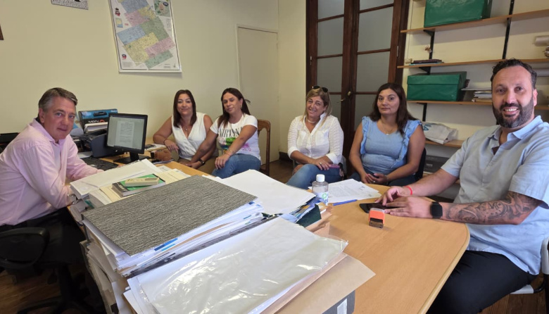 Stadnik y los municipales con acuerdo: aumento salarial del 5%