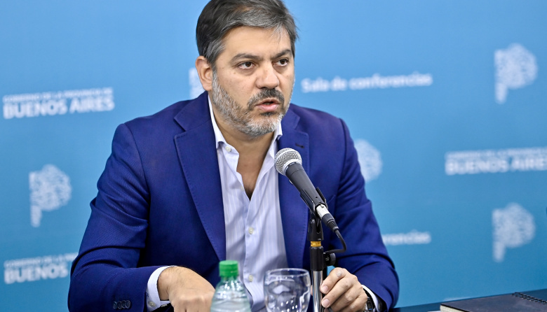 El plan de Kicillof para blindar a los intendentes y ordenar el calendario electoral