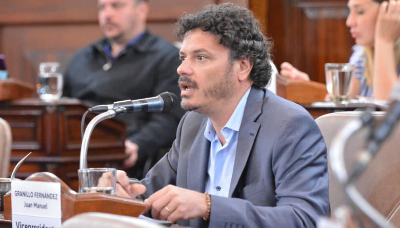 Granillo Fernández: “El negacionismo libertario rompió un consenso democrático de años en el Concejo”