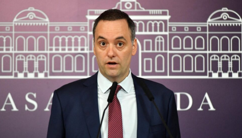 La Justicia acelera contra Adorni por las propiedades no declaradas