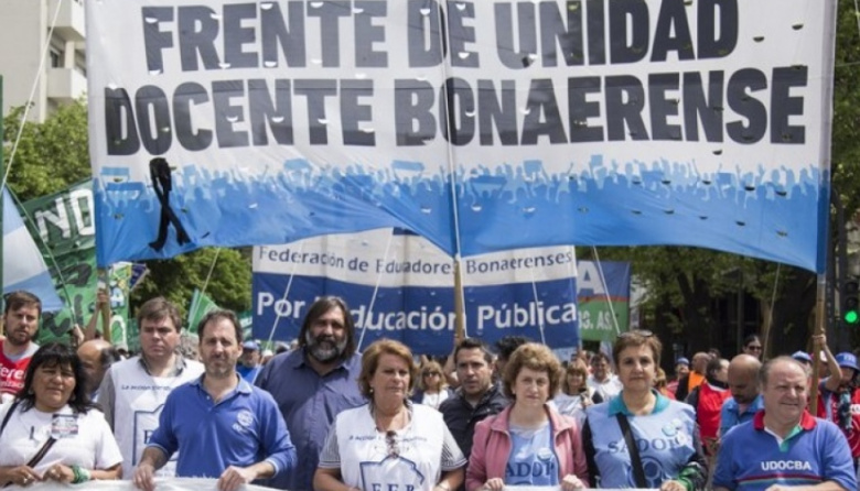 El Frente de Unidad Docente moviliza a la ANSES por la deuda con el IPS