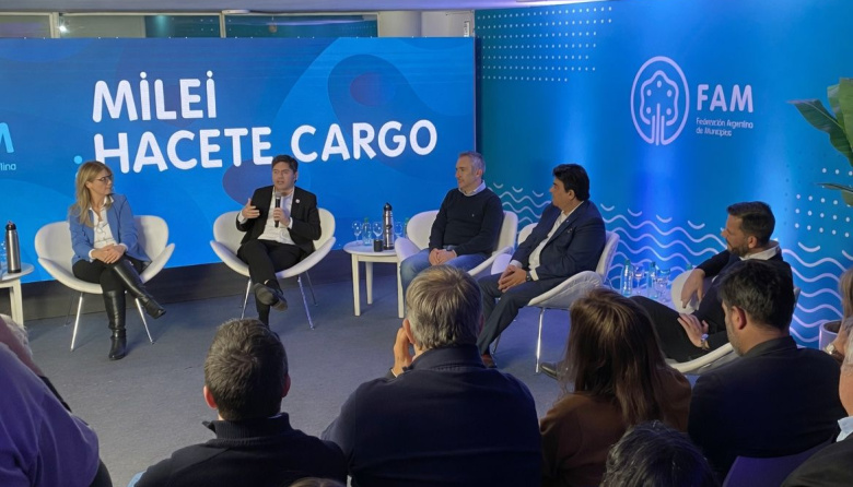 “Milei quiere incendiar todo”: Kicillof acusó al Presidente de empujar a los municipios al colapso