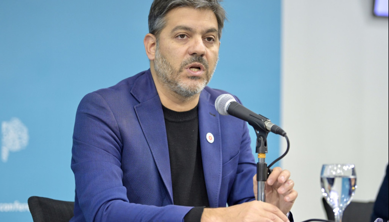 Desde Provincia apuntaron a Milei y “los que le construyen los tweets de Yrigoyen”