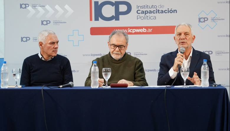 El nuevo orden mundial en debate: Alak y Cagliardi encabezaron una capacitación sobre el escenario global