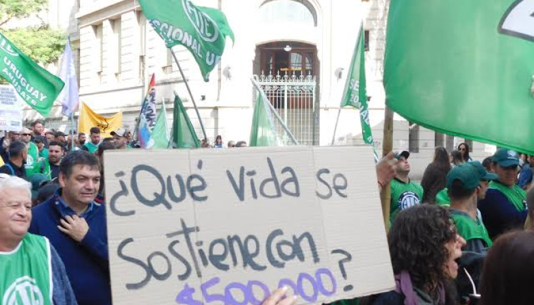 Un relevamiento reveló que el 87% de los empleados estatales tiene deudas activas