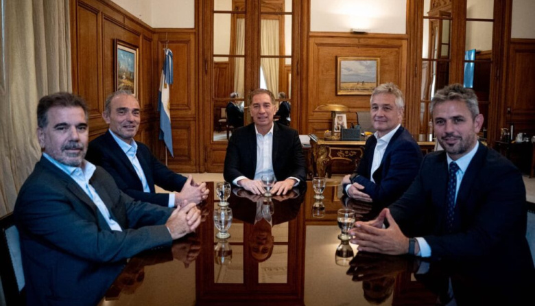La Mesa de LLA y el PRO estableció reglas, aunque miran de lejos el cierre electoral