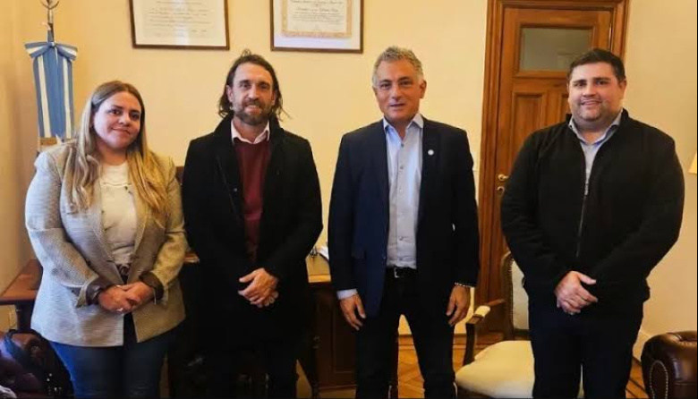 Ruptura en La Libertad Avanza de Zárate y salida de Oscar Ahumada