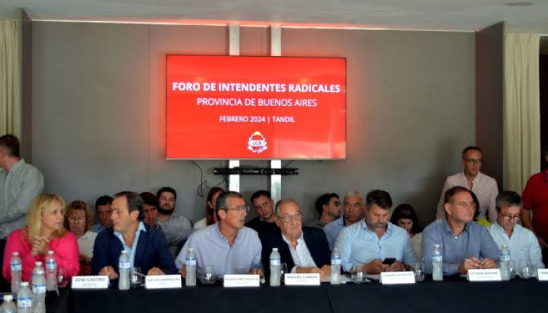 Sin acuerdo en el Foro de Intendentes, ¿Cómo sigue la rosca en el radicalismo?