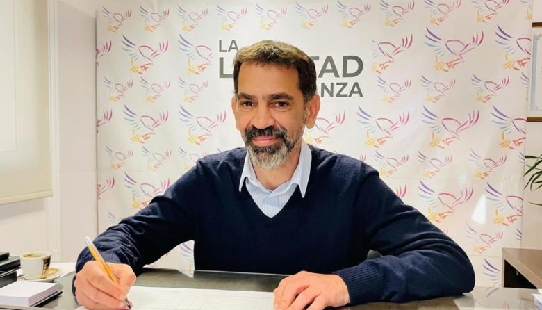 Juanes Osaba proyecta el “modelo Milei” para la Provincia y anticipa una coalición para 2027