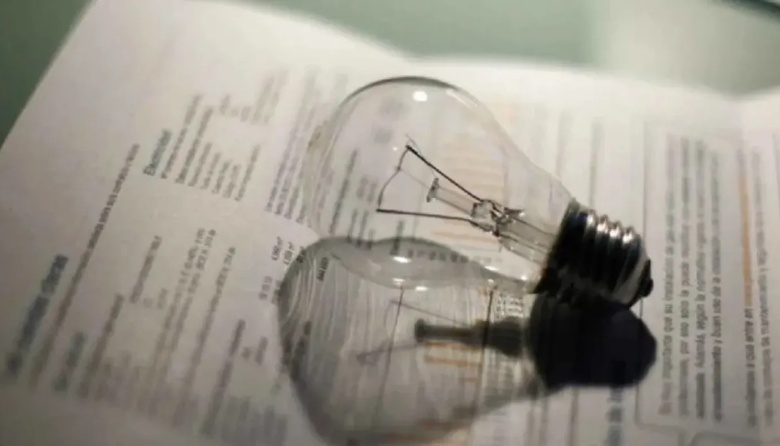 Luz verde para las tarifas: la Justicia le dio la razón a Kicillof y vuelven los aumentos de luz