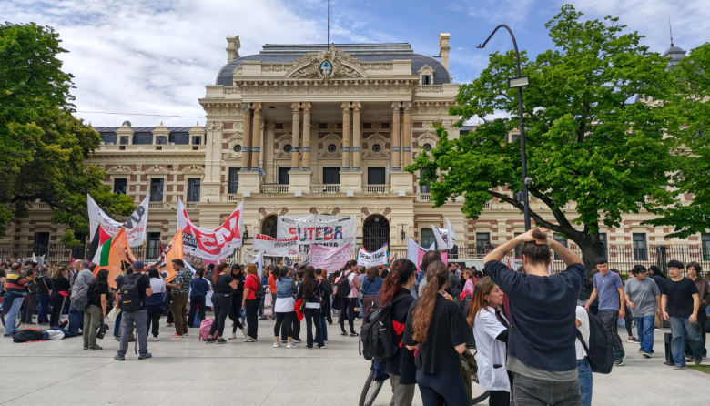 Los docentes calientan la calle y preparan un paro para la próxima semana