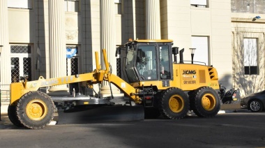 El municipio adquirió dos motoniveladoras por licitación pública