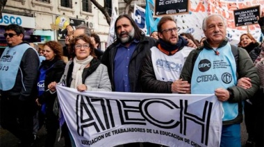 Gremios docentes piden que Kicillof los convoque de forma "urgente"