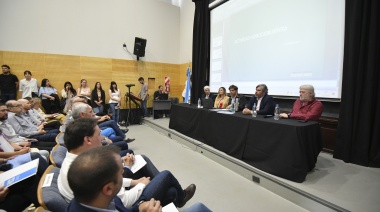 Kicillof llamó a construir un nuevo modelo energético soberano e inclusivo