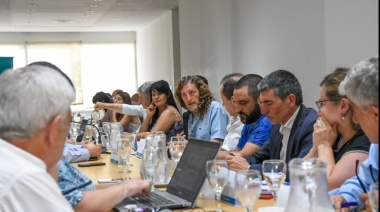 Paritarias: ¿Qué acordó la Provincia con los estatales y docentes?