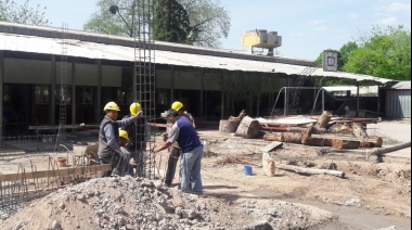 Kicillof refuerza la inversión en la infraestructura escolar de los municipios