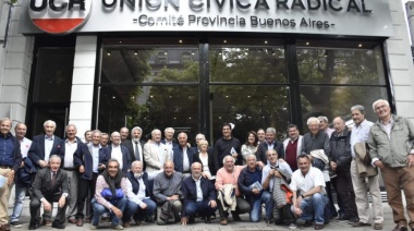 Grindetti y Fernández tendrán su foto con el Foro de intendentes radicales