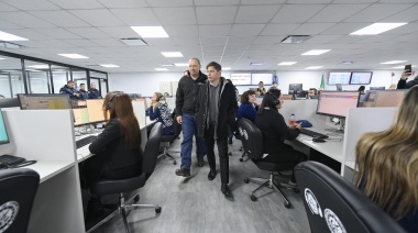 Kicillof presentó la nueva Central de Atención Telefónica de Emergencias