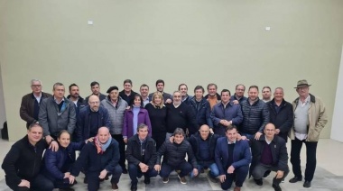 Intendentes radicales definirán postura de cara al balotaje