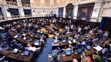Asamblea Legislativa: La oposición acusa a Kicillof de montar un “show” contra Milei