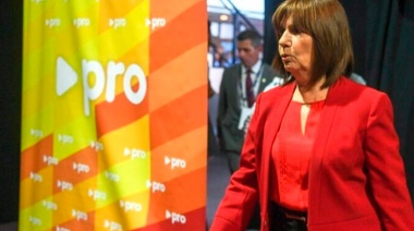 Bullrich chicanea a Macri y busca seducir a los dirigentes del PRO para mudarse a LLA