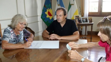Stadnik ratifica apoyo a instituciones con subsidio al Centro Cultural y Biblioteca "José Ingenieros"