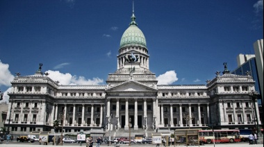 Encuestas por la alianza LLA-PRO arriba, aunque CFK mide mejor que Espert