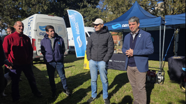 Stadnik gestiona y Kicillof responde: el intendente y ABSA presentaron nuevos equipos para el distrito