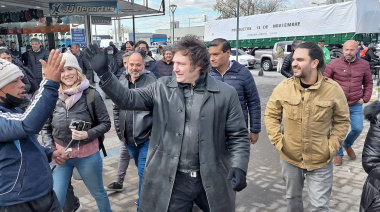 Milei redobla la apuesta con acto en La Plata, tras la polémica en La Matanza