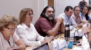 El Gobierno de Kicillof aumentó la oferta a los gremios y se encamina a cerrar la paritaria