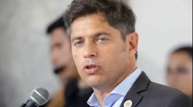 Kicillof denunció “campaña sucia” y apunto contra Milei: “Es un estafador, quiere ganar mintiendo”