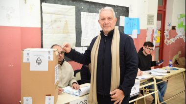 Votó Alak y destacó que la jornada electoral es “un acto de reafirmación del sistema democrático”