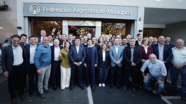 Kicillof cerró la asamblea de la FAM y llamó a votar a Fuerza Patria
