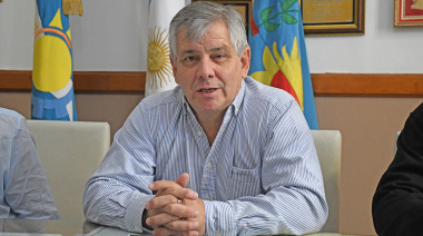 Britos, sin filtro: prepara cambios en el gabinete y activa un dardo para sus exsocios políticos