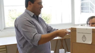 “Cada voto fortalece la democracia”: el mensaje de Recoulat tras sufragar