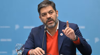 Debut con fuego cruzado: Bianco recibió a Santilli con una factura de 12 billones