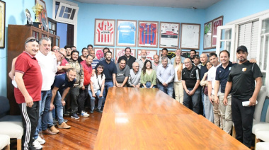 Guillermo Britos entregó $13 millones a clubes de Chivilcoy para fortalecer el deporte local