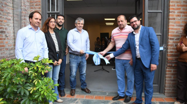 Nuevo espacio, menos gastos: Britos inauguró nuevas oficinas municipales
